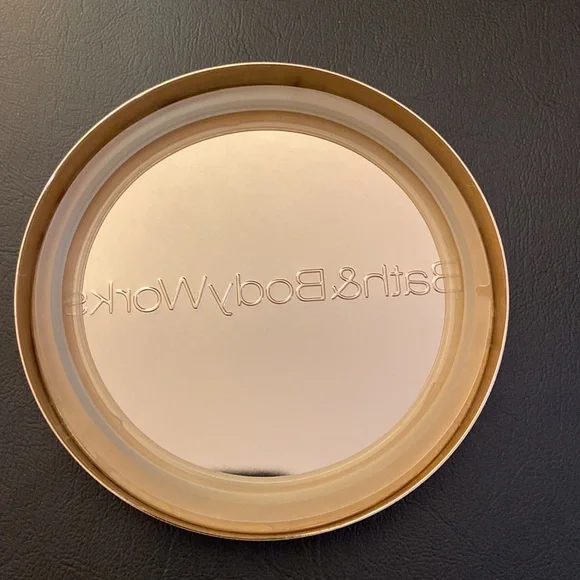 🆕 🍪 CHOCOLATE CHIP COOKIE - RARE Bath & Body Works 3 Wick Candle Bakery - Picture 5 of 8